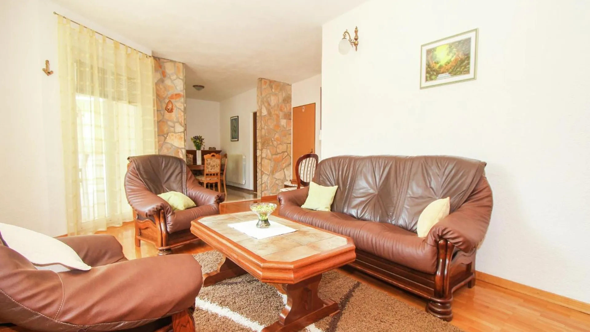 Boutique Apartment With Garden In Trogir