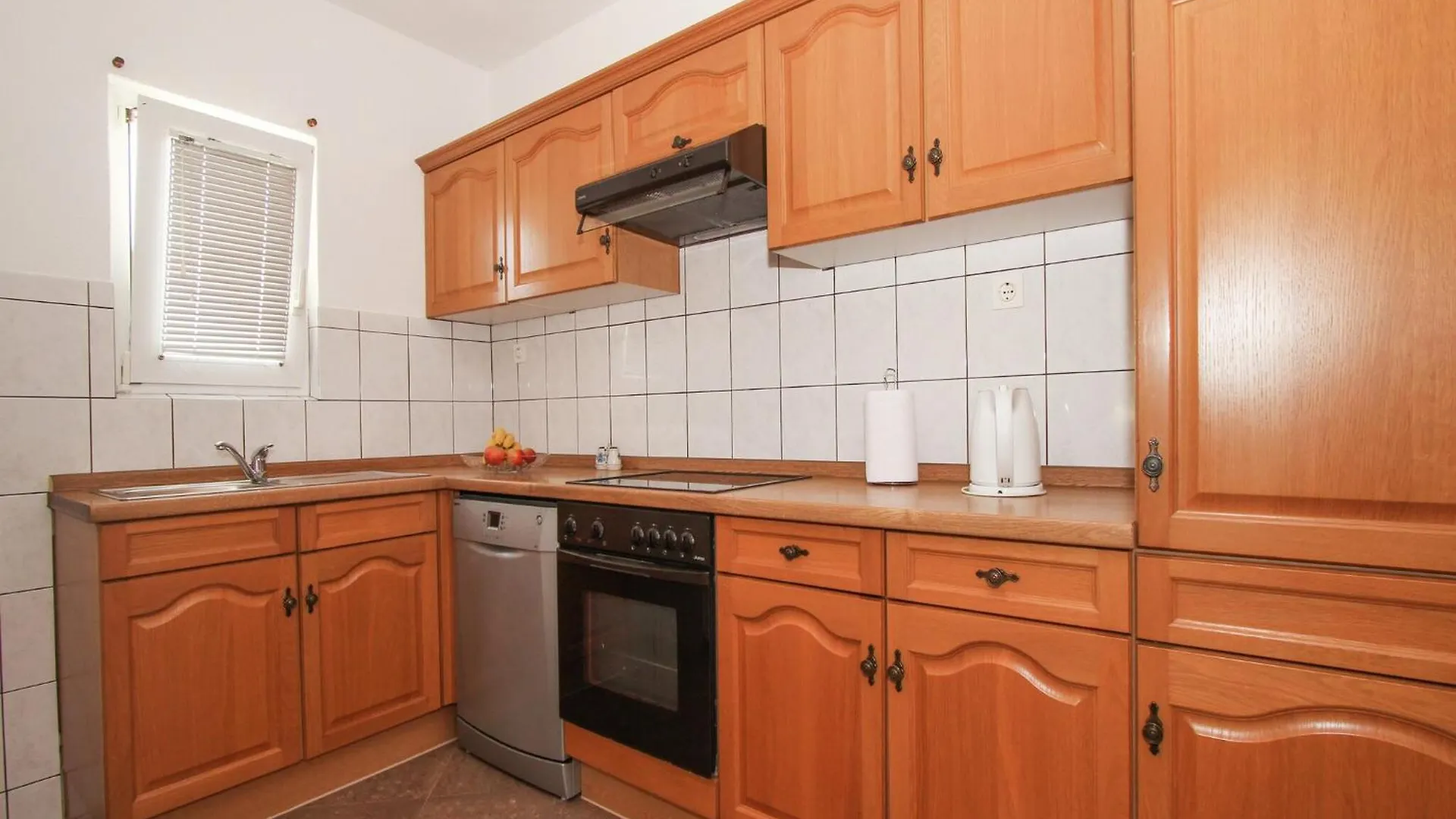 Boutique Apartment With Garden In Trogir