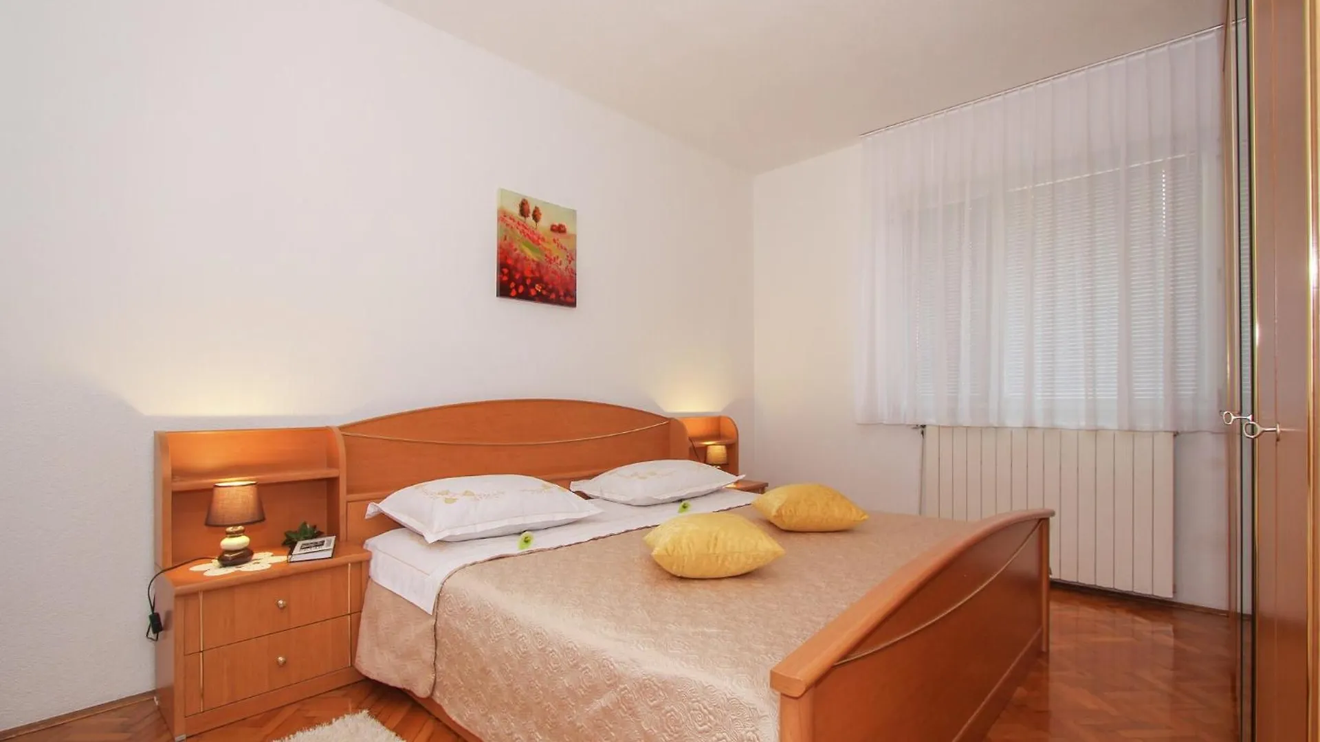Boutique Apartment With Garden In Trogir