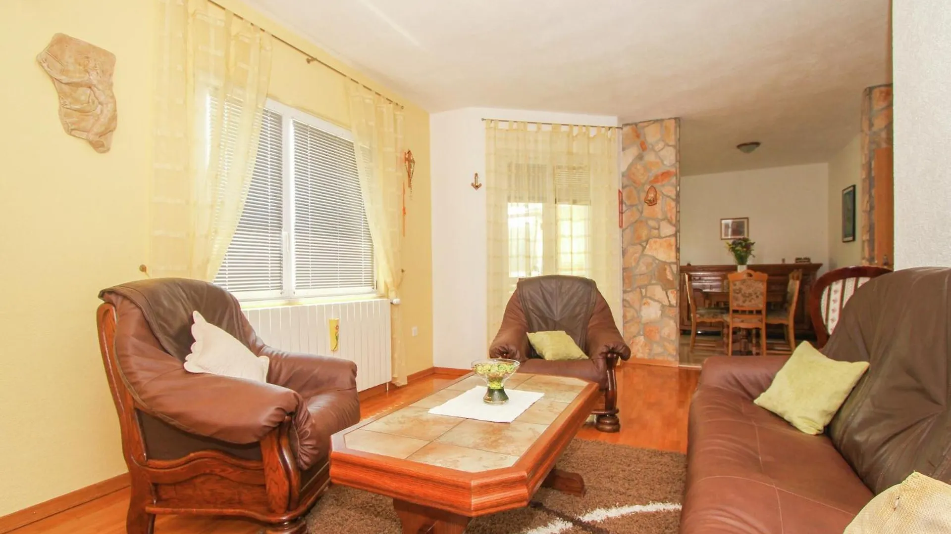 Boutique Apartment With Garden In Trogir